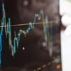 Цена нефти Brent опустилась ниже  впервые с 27 марта