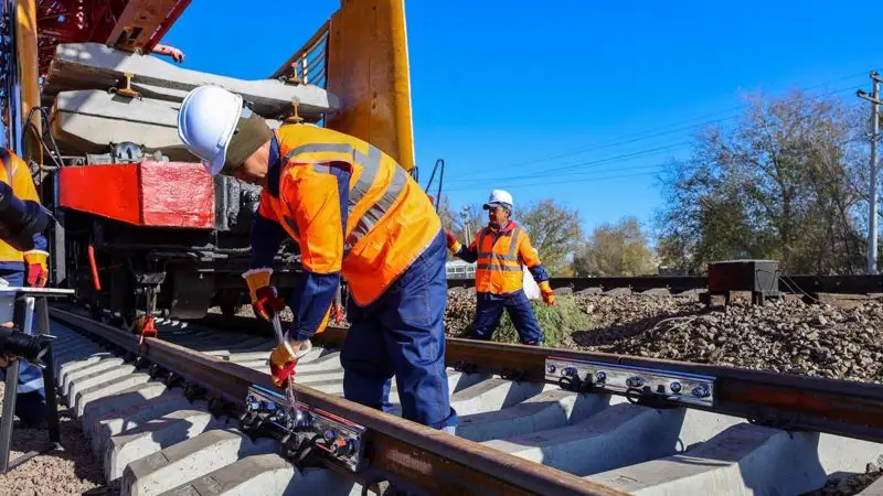Железную дорогу в обход Алматы начали строить в Алматинской области